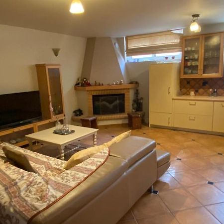 Seaside Family Apartment - Kalamata Faraí Eksteriør bilde