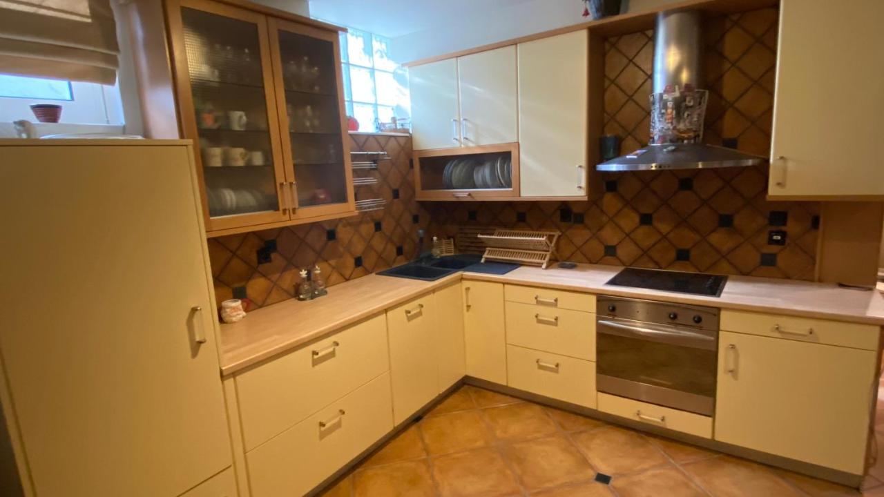 Seaside Family Apartment - Kalamata Faraí Eksteriør bilde